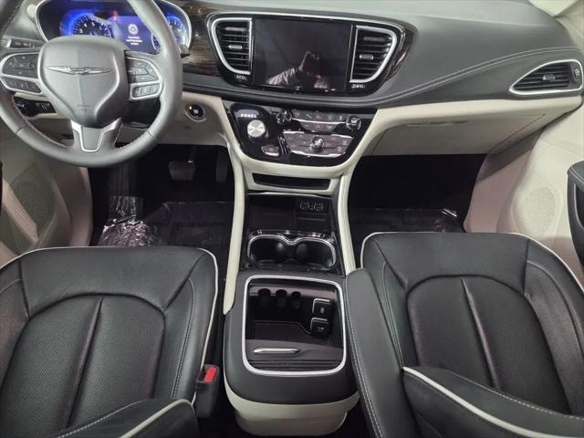 2023 Chrysler Pacifica Limited AWD