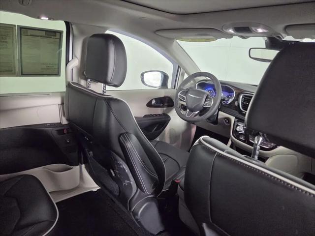 2023 Chrysler Pacifica Limited AWD