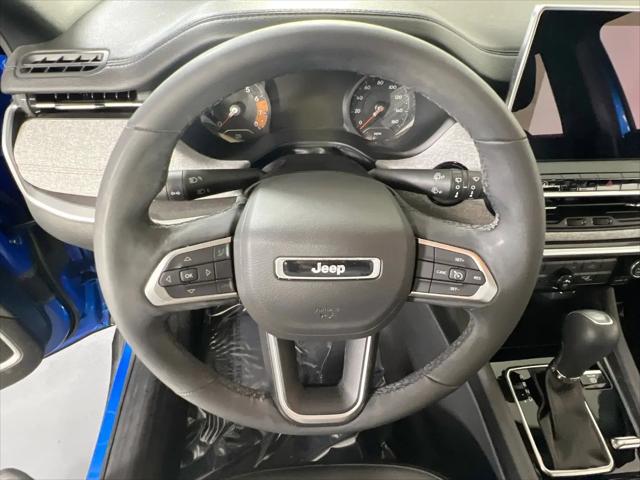 2023 Jeep Compass Latitude Lux FWD