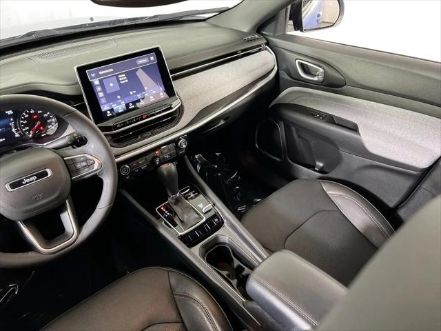 2023 Jeep Compass Latitude Lux FWD