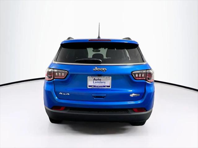 2023 Jeep Compass Latitude Lux FWD