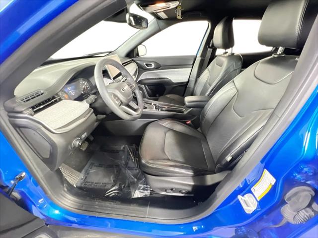 2023 Jeep Compass Latitude Lux FWD