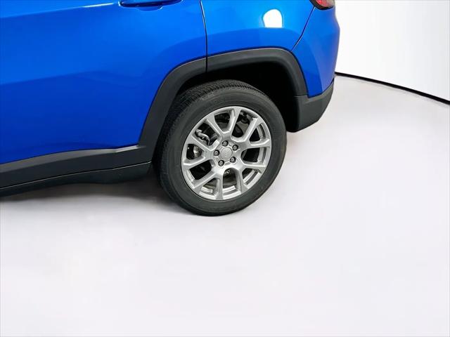 2023 Jeep Compass Latitude Lux FWD