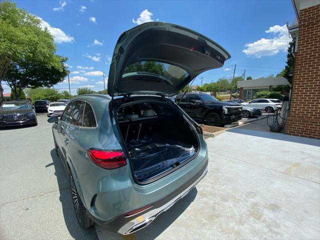 2026 Mercedes-Benz GLC Unknown