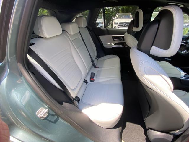 2026 Mercedes-Benz GLC Unknown