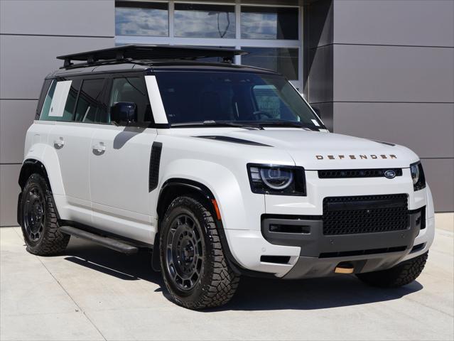 2026 Land Rover Defender P635 OCTA