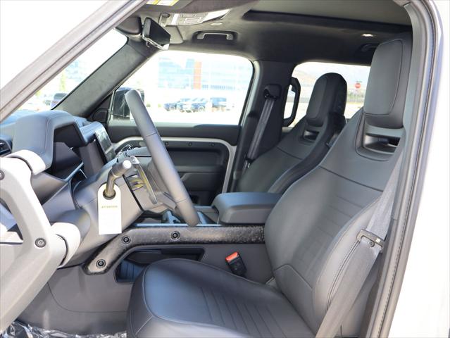 2026 Land Rover Defender P635 OCTA