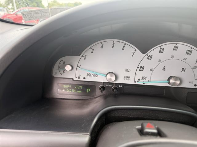 2002 Ford Thunderbird Base