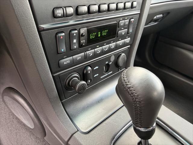 2002 Ford Thunderbird Base