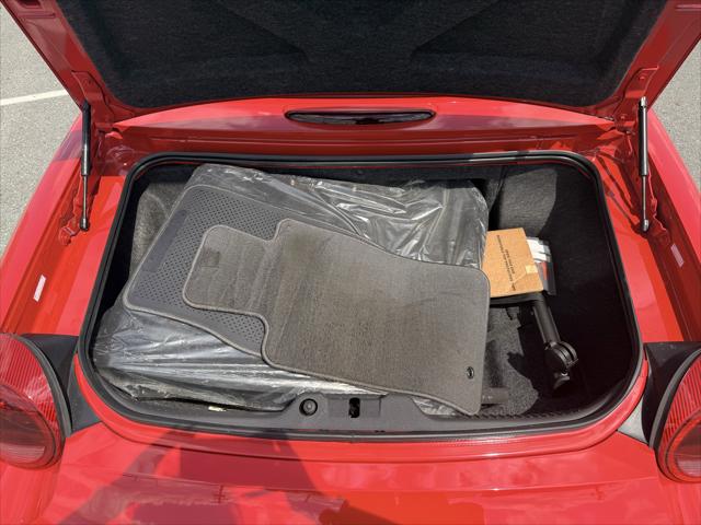 2002 Ford Thunderbird Base