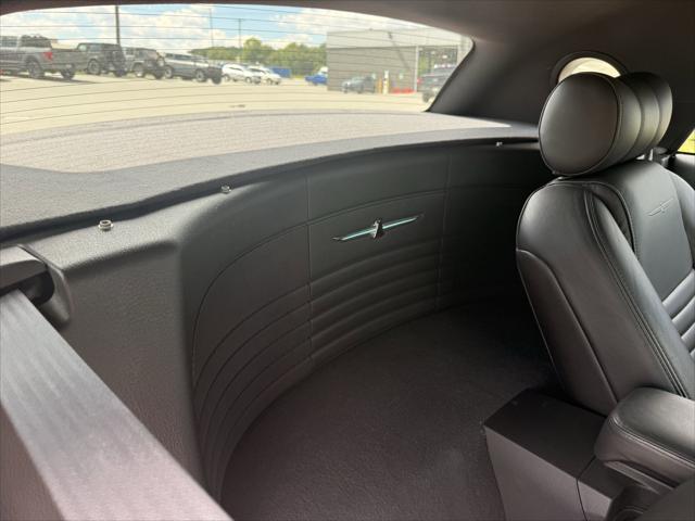 2002 Ford Thunderbird Base