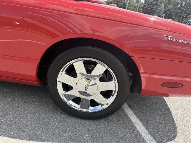 2002 Ford Thunderbird Base