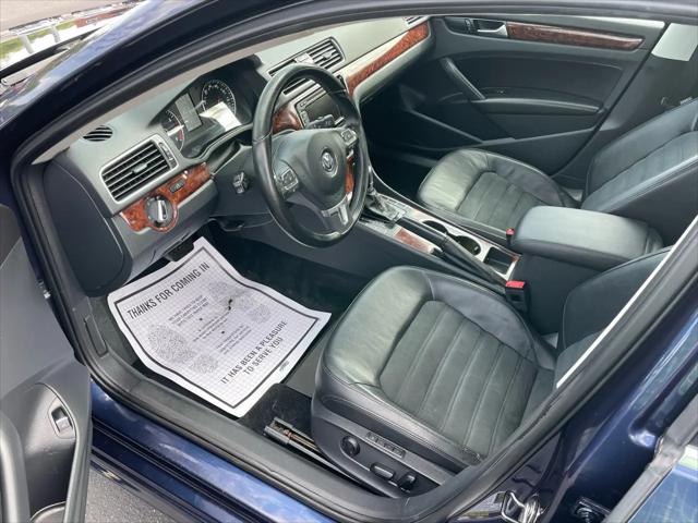 2013 Volkswagen Passat 2.5L SEL Premium