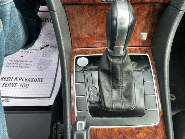2013 Volkswagen Passat 2.5L SEL Premium