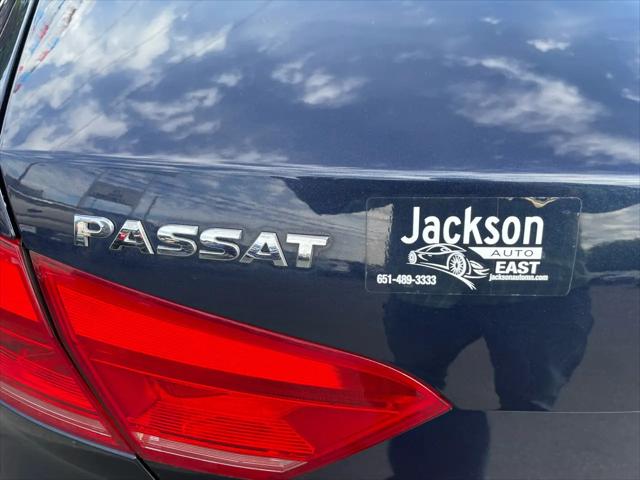 2013 Volkswagen Passat 2.5L SEL Premium