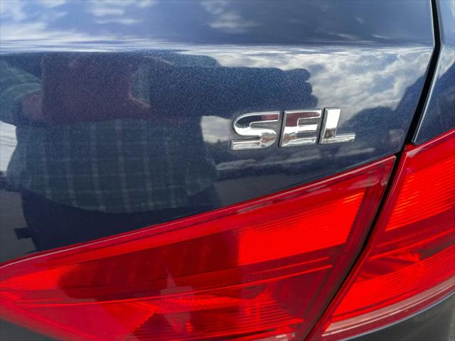 2013 Volkswagen Passat 2.5L SEL Premium