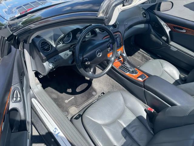 2004 Mercedes-Benz 500 2dr Roadster 5.0L