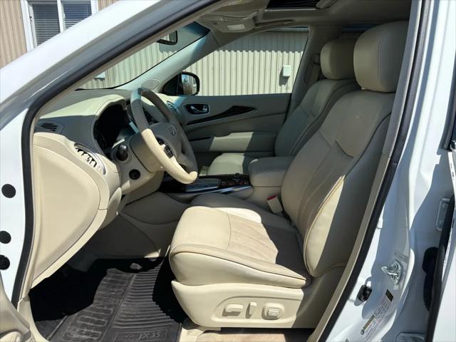2013 INFINITI JX35 AWD 4dr