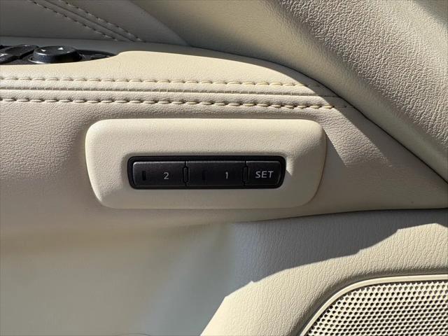 2013 INFINITI JX35 AWD 4dr