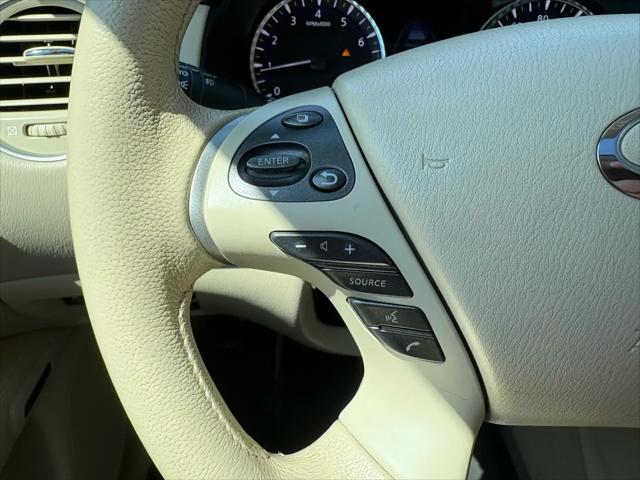 2013 INFINITI JX35 AWD 4dr