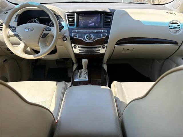 2013 INFINITI JX35 AWD 4dr