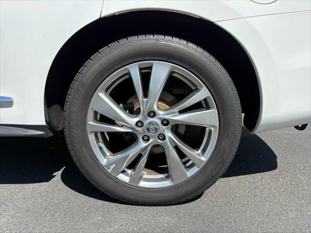 2013 INFINITI JX35 AWD 4dr