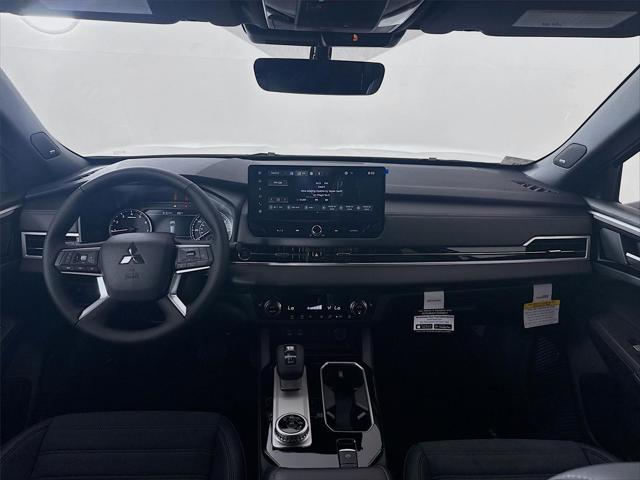 2026 Mitsubishi Outlander LE 1.5T 2WD
