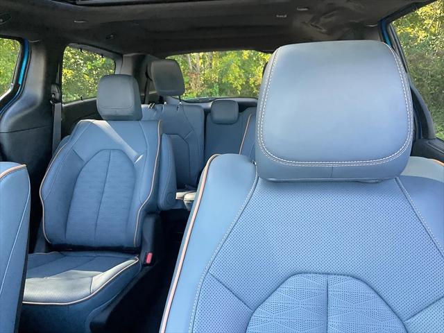 2027 Chrysler Pacifica Pinnacle