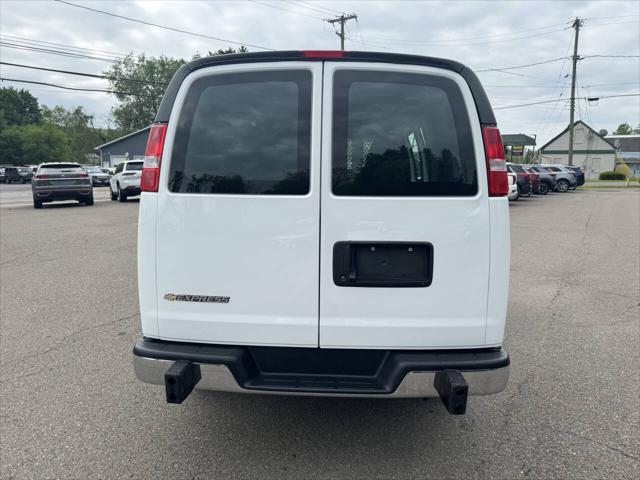 2024 Chevrolet Express Cargo Van RWD 2500 Regular Wheelbase WT