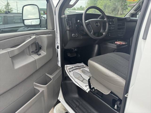 2024 Chevrolet Express Cargo Van RWD 2500 Regular Wheelbase WT