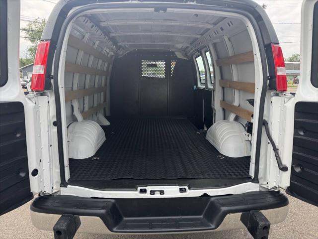 2024 Chevrolet Express Cargo Van RWD 2500 Regular Wheelbase WT