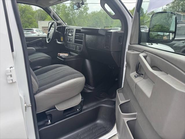 2024 Chevrolet Express Cargo Van RWD 2500 Regular Wheelbase WT