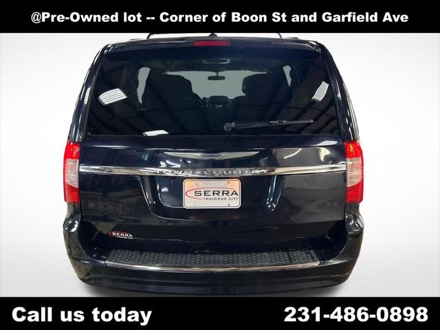 2011 Chrysler Town & Country Touring