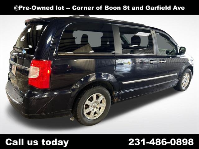 2011 Chrysler Town & Country Touring
