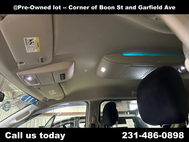 2011 Chrysler Town & Country Touring