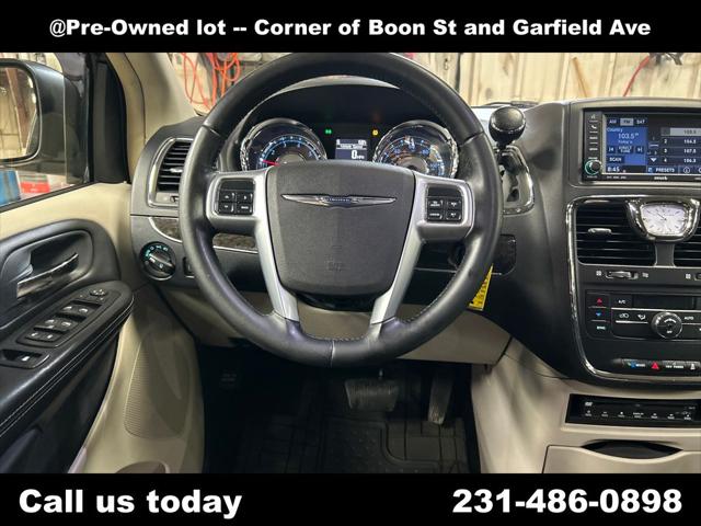 2011 Chrysler Town & Country Touring