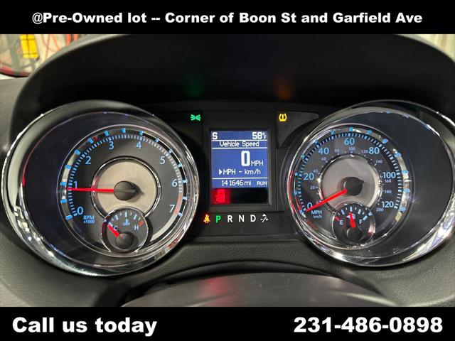 2011 Chrysler Town & Country Touring