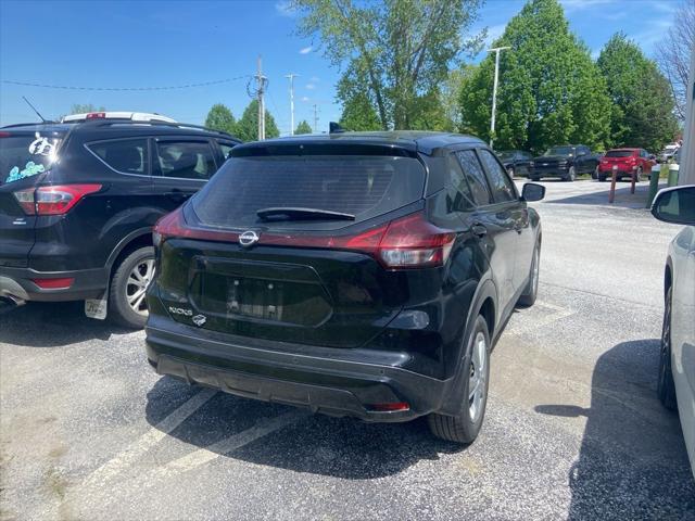 2022 Nissan Kicks S Xtronic CVT