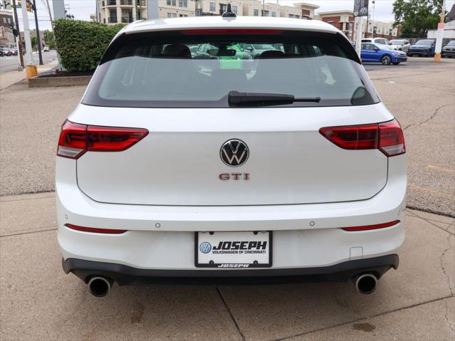 2024 Volkswagen Golf GTI 2.0T Autobahn