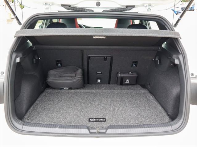 2024 Volkswagen Golf GTI 2.0T Autobahn