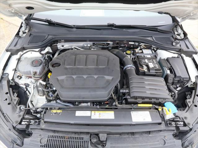 2024 Volkswagen Golf GTI 2.0T Autobahn