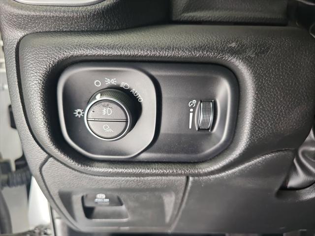 2023 Ram 1500 Big Horn Crew Cab 4x4 5'7" Box