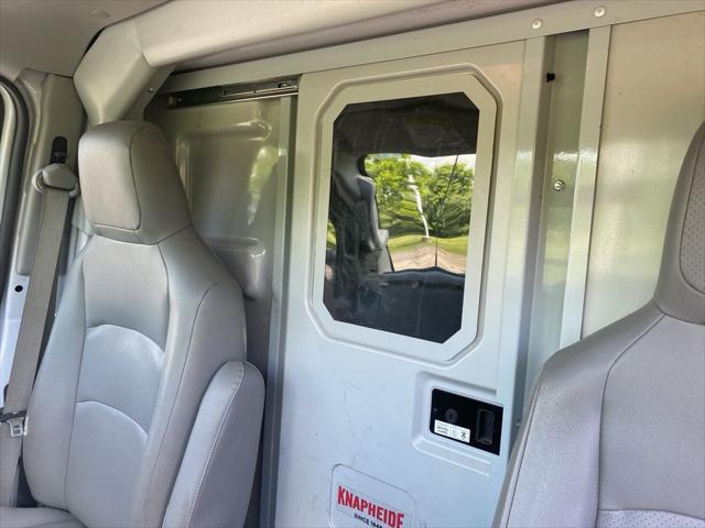 2022 Ford E-350 Cutaway Base