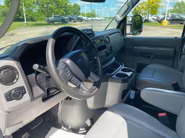 2022 Ford E-350 Cutaway Base