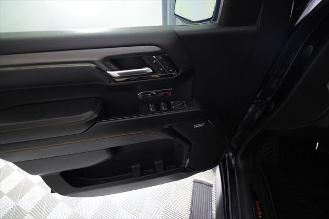 2023 GMC Sierra 1500 4WD Crew Cab Short Box AT4