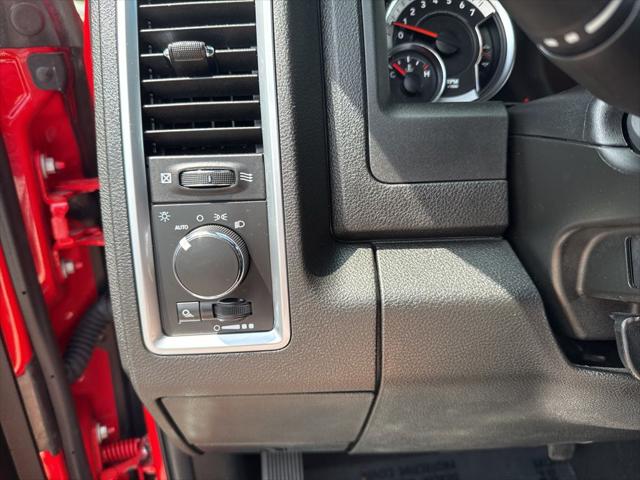 2024 Ram 1500 Classic Warlock Quad Cab 4x4 6'4" Box