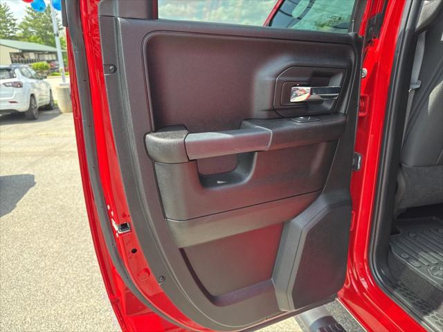 2024 Ram 1500 Classic Warlock Quad Cab 4x4 6'4" Box