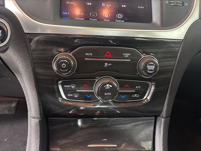 2020 Chrysler 300 Touring