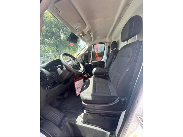 2022 Ram ProMaster 2500 Cargo Van Low Roof 136" WB