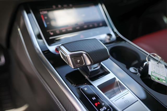 2024 Audi SQ8 Premium Plus 4.0 TFSI quattro